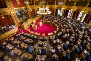 Full sal når Stortinget avgjør abort og pelsdyr