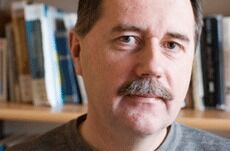 Sammenligner islamistiske bevegelser med KrF og indremisjonen
