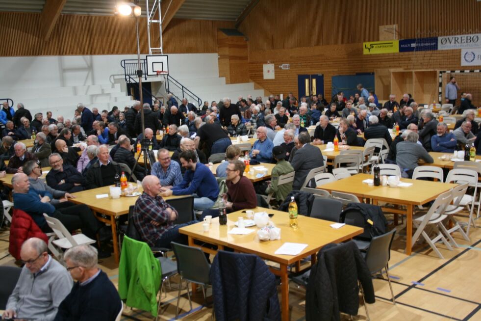 Fullt hus når 700 menn samles til fellesskap.
 Foto: Agnar Klungland