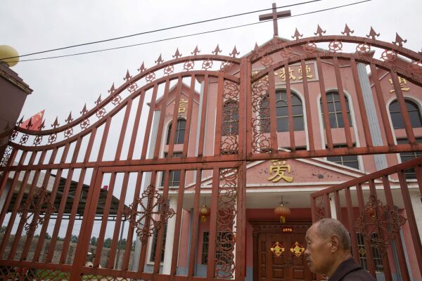 Kinesiske menigheter får åpne, hvis de hyller presidenten