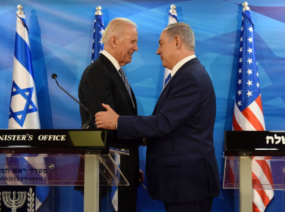 Israel: Bilde fra da Joe Biden var USAs visepresident i 2016 sammen med Israels statsminister Benjamin Netanyahu.
 Foto: Debbie Hill, Pool via AP