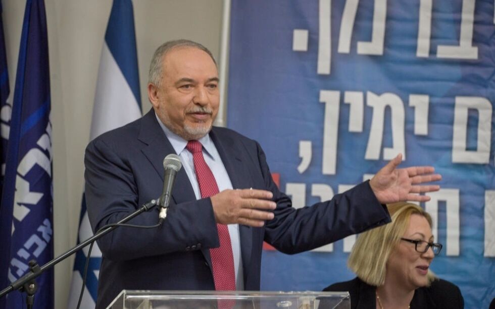 Israels finansminister Avigdor Liberman mener regjeringen har laget et ansvarlig budsjett.
 Foto: Kobi Richter/TPS