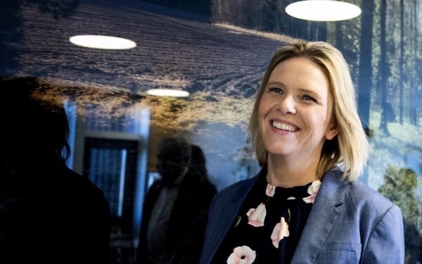 – Jeg tar ikke av meg korset