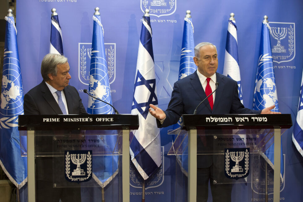 Israels statsminister Benjamin Netanyahu og FNs generalsekretær Antonio Guterres på en pressekonferanse i 2017.
 Foto: NTB/Heidi Levine, Pool via AP
