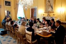 Obama feirer jødisk påskefest i Det hvite hus