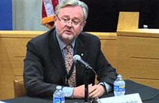 Seier for Israel: Schabas trekker seg