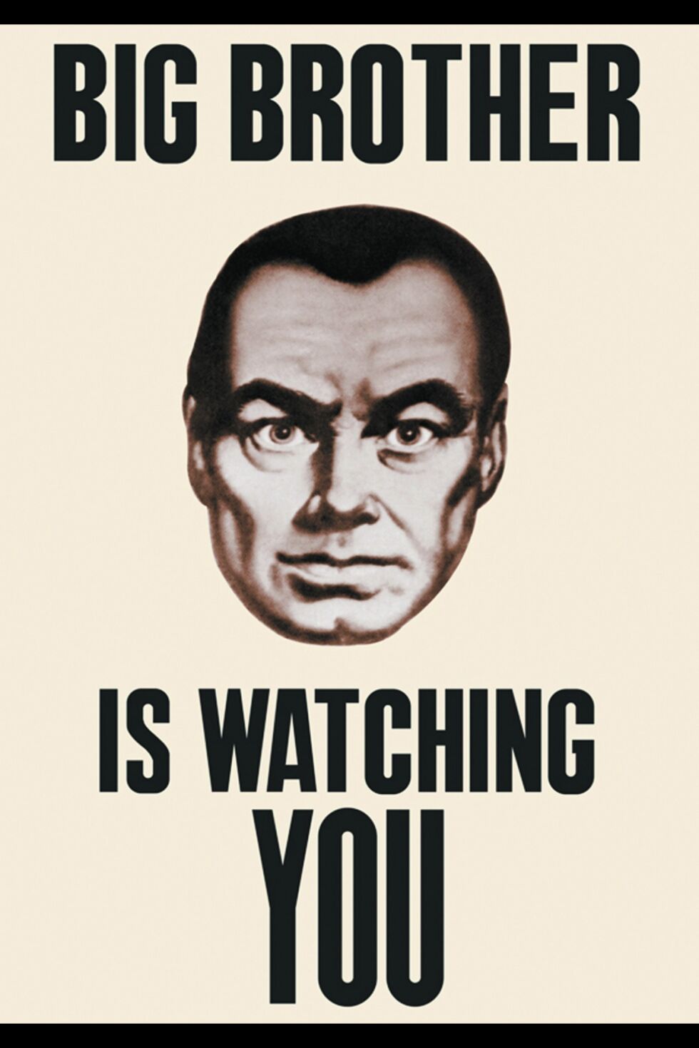 Overvåkning: Plakat fra filmen «1984», som handler om et totalitært verdenssamfunn. – Er vi på vei dit? spør Trine Overå Hansen.