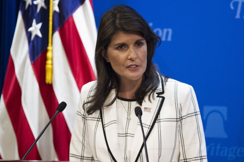 Tidligere FN-ambassadør Nikki Haley la ingenting i mellom til forsvar for Israel på en konferanse i Jerusalem.
 Foto: AP
