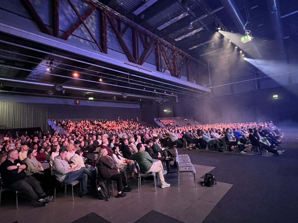 Over 1500 pinesledere fra 150 menigheter hadde tatt turen for å la seg inspirere under LED 2025 i Lillestrøm.
 Foto: Trine Overå Hansen