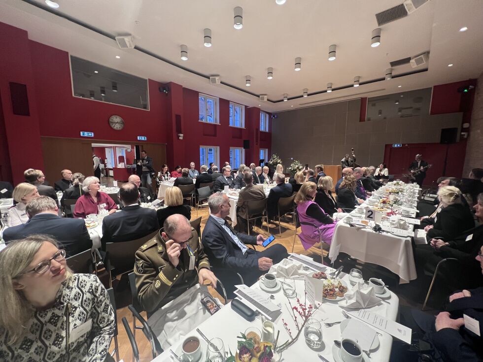 Rundt 100 toppolitikere og kristenledere er samlet i Tallinn for å be for de nordiske og baltiske landene.
 Foto: Trine Overå Hansen