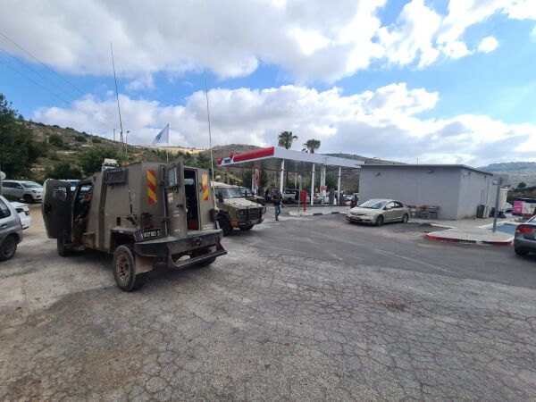 Fire drept og fire skadet i terrorangrep i Israel
