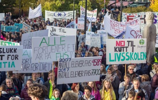 Slo hardt ned på kuttforslag til folkehøgskolene