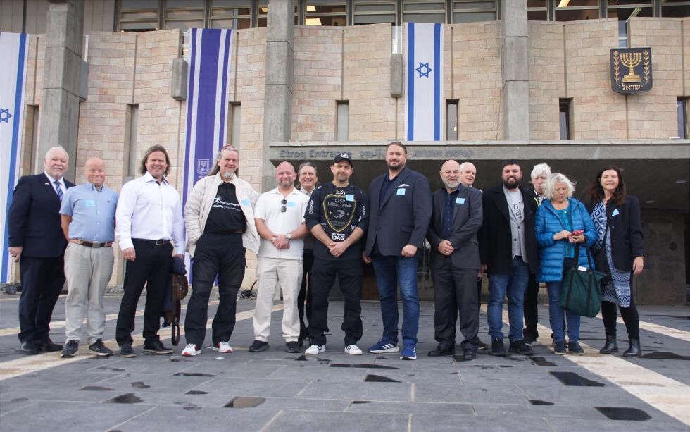 DELEGASJONEN: Den norske delegasjonen som reiste til Jerusalem og Israels nasjonalforsamling for å be om tilgivelse på Norges vegne for landets urett mot Israel.
 Foto: TX Vikings