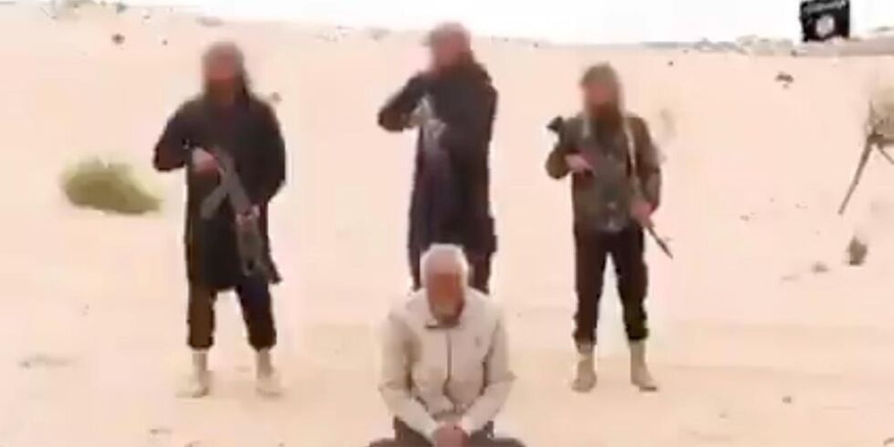 Skjermdump fra videoen som ble kunngjort av den Is-tilknyttede gruppen Wilayat Sinai.
 Foto: Åpne Dører