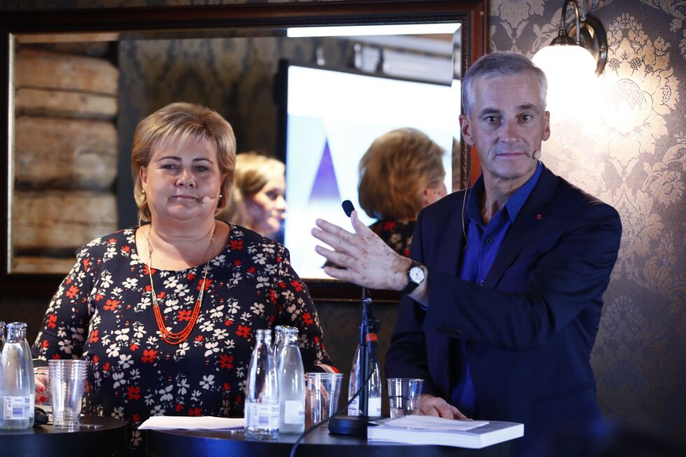 Statsminister Erna Solberg (H) står foran en krevende høst, og Arbeiderpartiets leder Jonas Gahr Støre har lovet et hardt kjør i forbindelse med Riksrevisjonens kritikk av regjeringens terrorsikring. Foto: Terje Pedersen / NTB scanpix