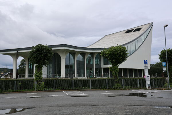 Kirken står åpen for innbyggere i krise