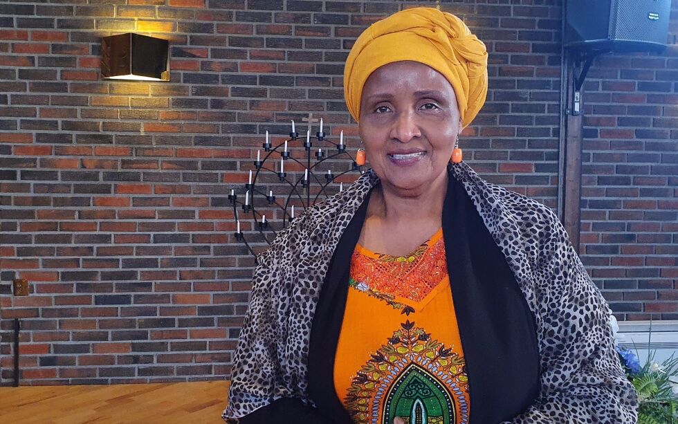 Safia Abdi Haase får Ikkevoldsprisen 2021 for sitt arbeide mot kjønnslemlestelse av kvinner, arbeid mot rasisme og en rekke tiltak som bygger broer mellom ulike kulturer og etniske grupper.