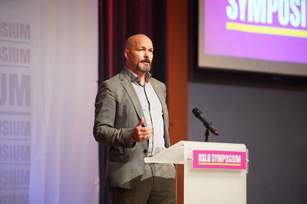 FJERNE LOVER: Erik Selle (PDK) lovet tilhørerne på Oslo Symposium å fjerne fire nye lover for hver nye, dersom han noen gang skulle komme på Stortinget.
 Foto: Enis Uzunov