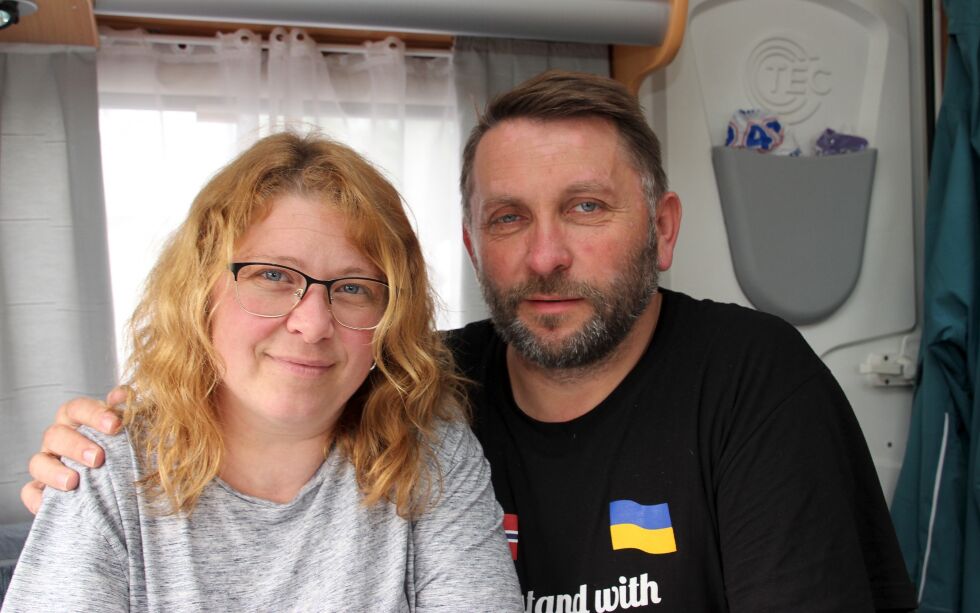 Lena og Yurii Nartovskyi håper at sønnen som er tatt til fange av russerne, har det så bra som mulig.
 Foto: Arne Fossen