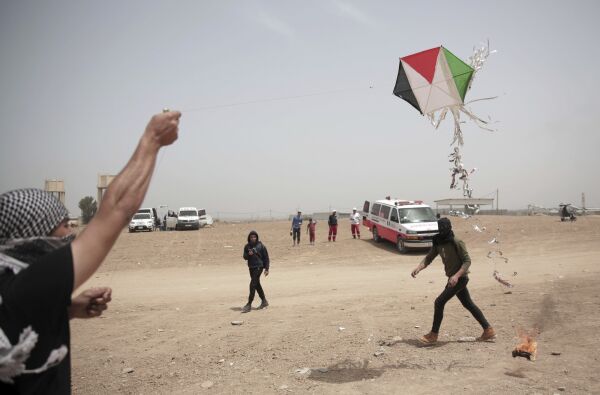 18.000 mål jord er brent ned av  terrordrager fra Gaza