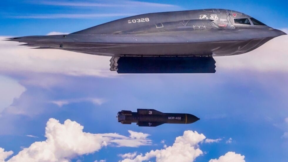 Spesialflyet B-2 Bomber angriper med missiler





 Foto: Creative Commons