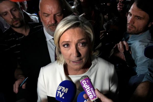 Marine Le Pen: – Seieren er bare utsatt