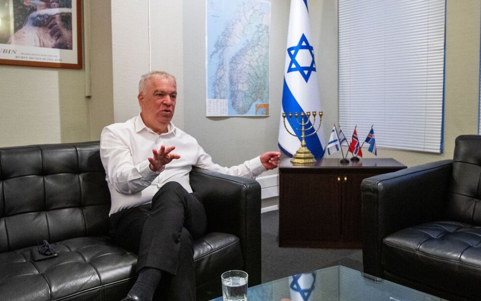 Israels ambassadør Avi Nir-Feldklein på den israelske ambassaden i Oslo i november. Nå er han ferdig i stillingen.
 Foto: Emilie Holtet / NTB