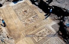 1700 år gamle gulvmosaikk fra Israel stilles ut i Paris