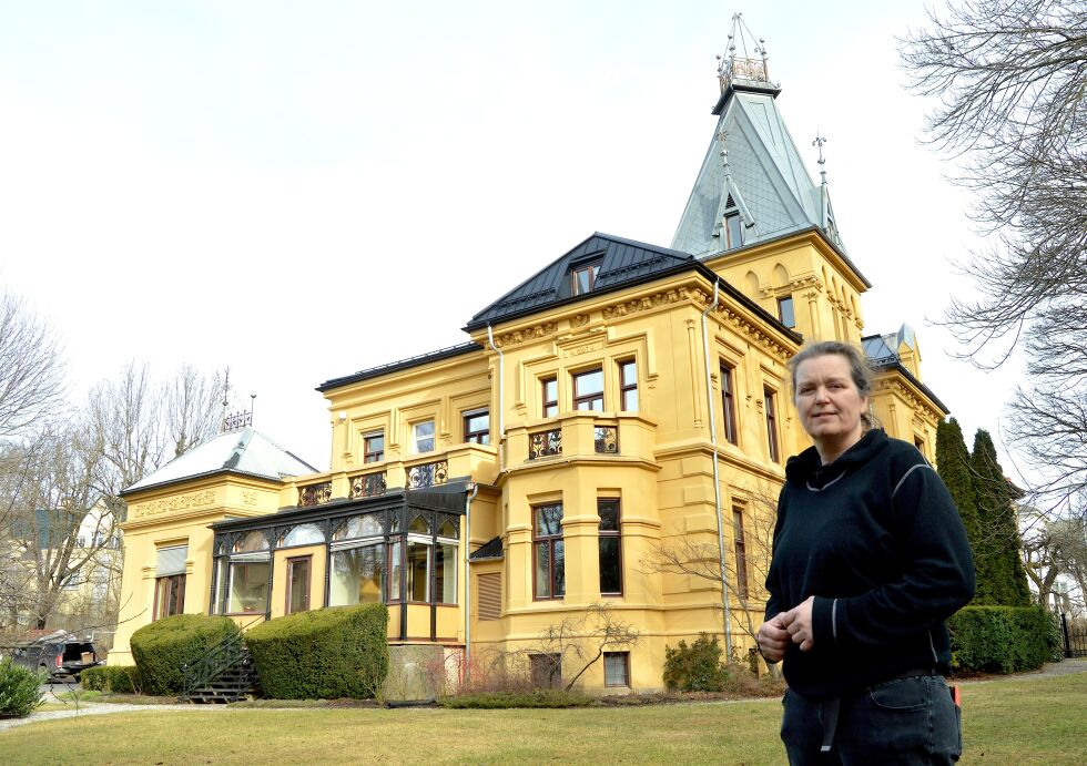 SLUTT: Iko-direktør Heidi Jannicke Andersen forlater Ringnesslottet i Colletts gate 43 med et visst vemod, men ser samtidig framover til pardansen med Bibelselskapet.
 Foto: Stein Gudvangen, KPK.
