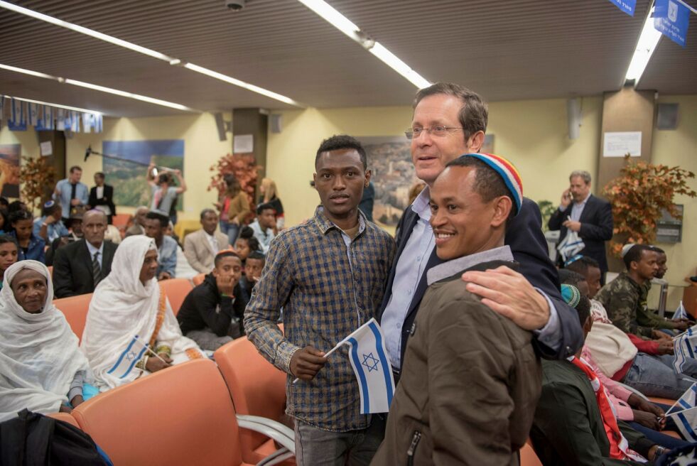 Jødiske immigranter fra Etiopia ankommer Israel.
 Foto: Kobi Richter/TPS