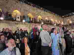 700 kristne og jøder samlet i Jerusalems gamleby
