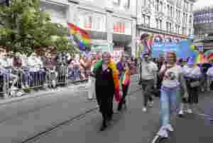 Regjeringen vil utrede forbud mot homoterapi